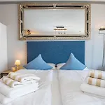 Appartamento Westerhoern, App 12, &quotsylter Bude Meerblick&quot *